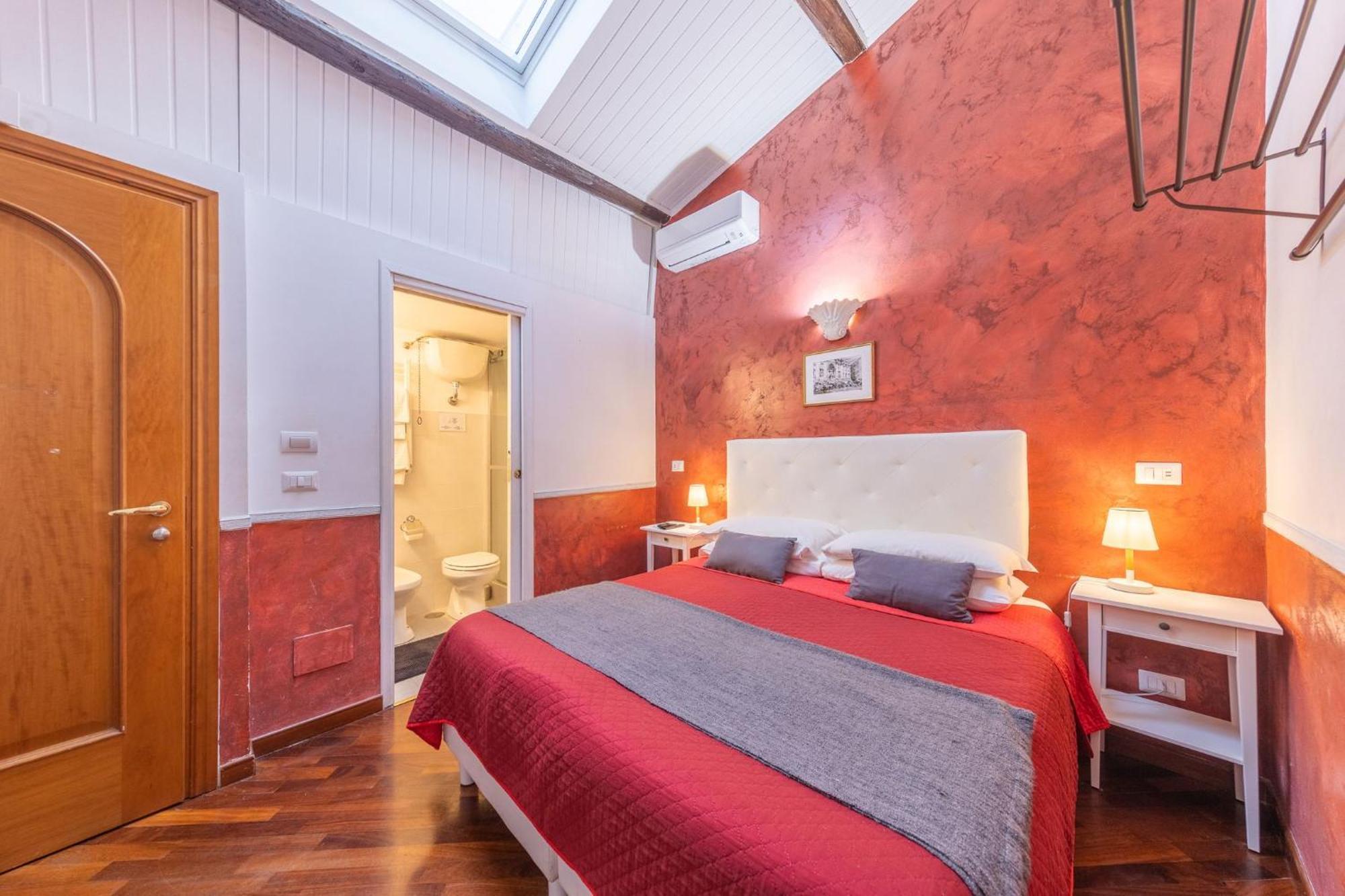 Room In Bb - Skylight Double Room In History House Roma Exterior foto